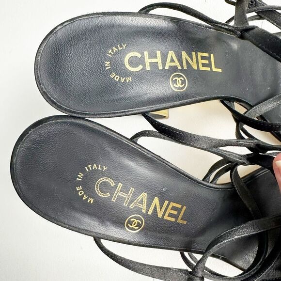 CHANEL Black Gold Heels Size 39 US 8.5 Interlocking CC Logo Slingback Sandal - Picture 13 of 13